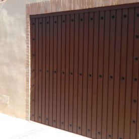 CARPINTERÍA CASTILLO puerta en hierro y madera